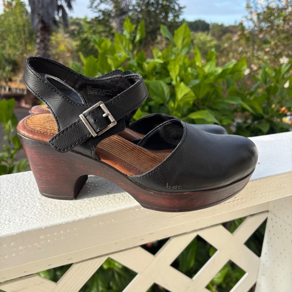 boc Mary Jane clog heels black buckle straps size 9